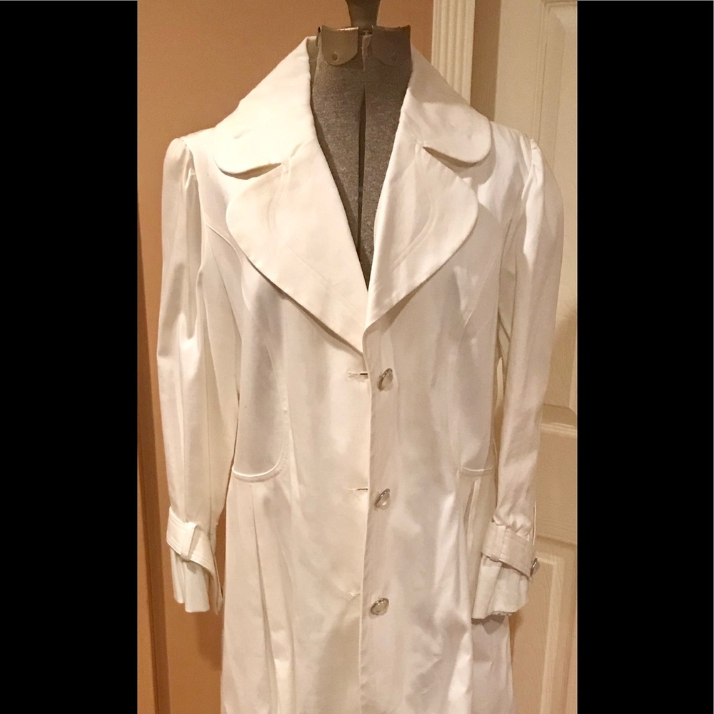 Cream trench light weight coat
